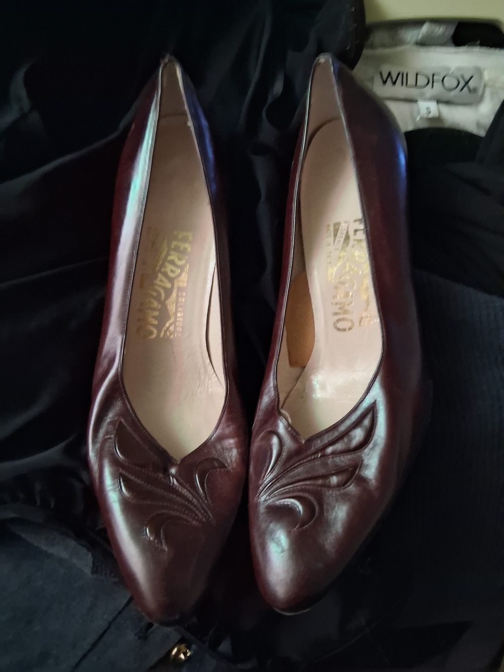 Salvatore Ferragamo Burgundy Pointed Toe Leather Pumps with Decorative Stitching